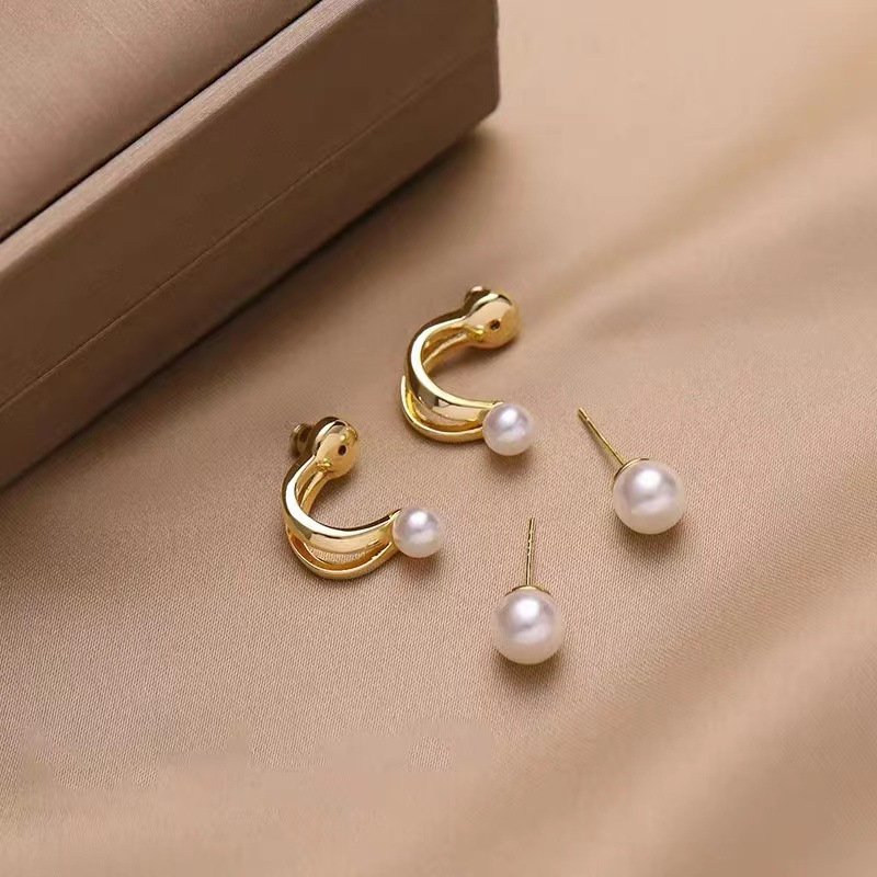 Korean Pearl Circle Earrings